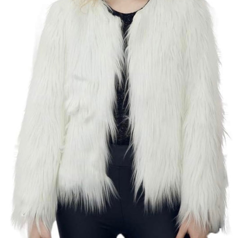 Ladies shaggy jacket size medium 🆕🆕🆕